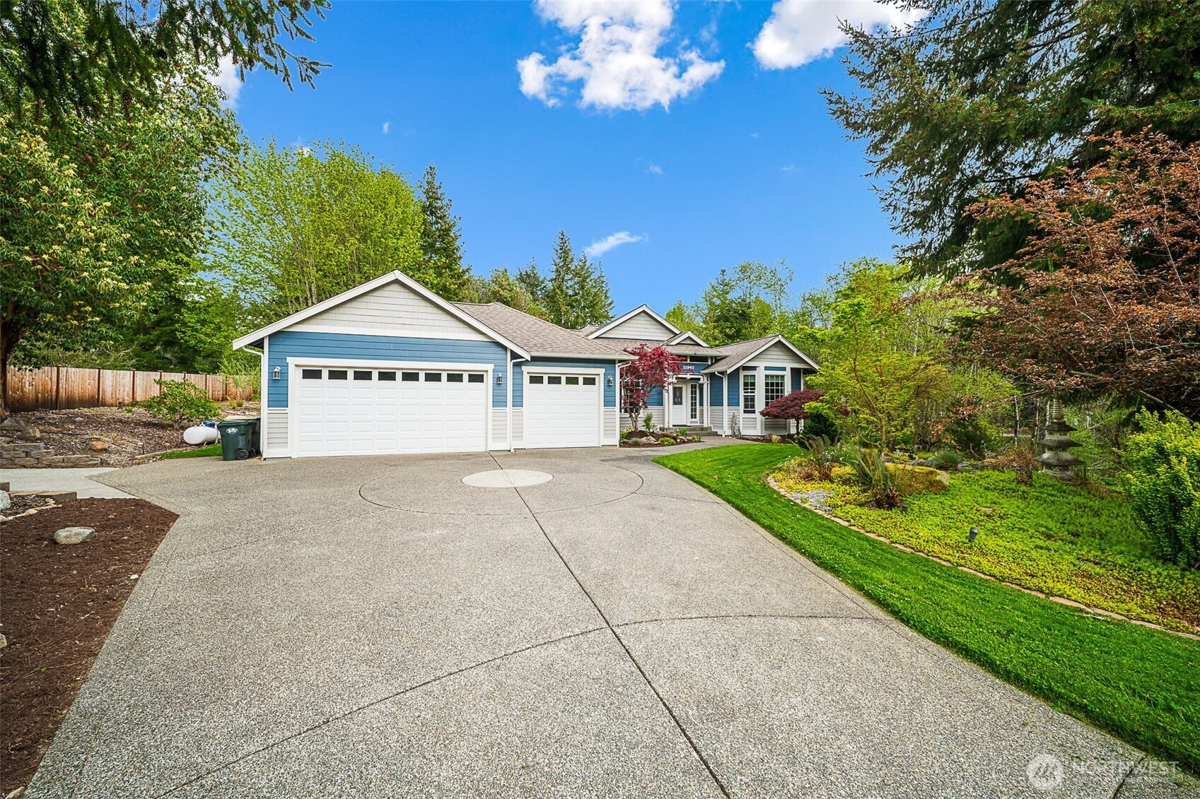 11940 Windtree Lane SE, Rainier, WA 98576