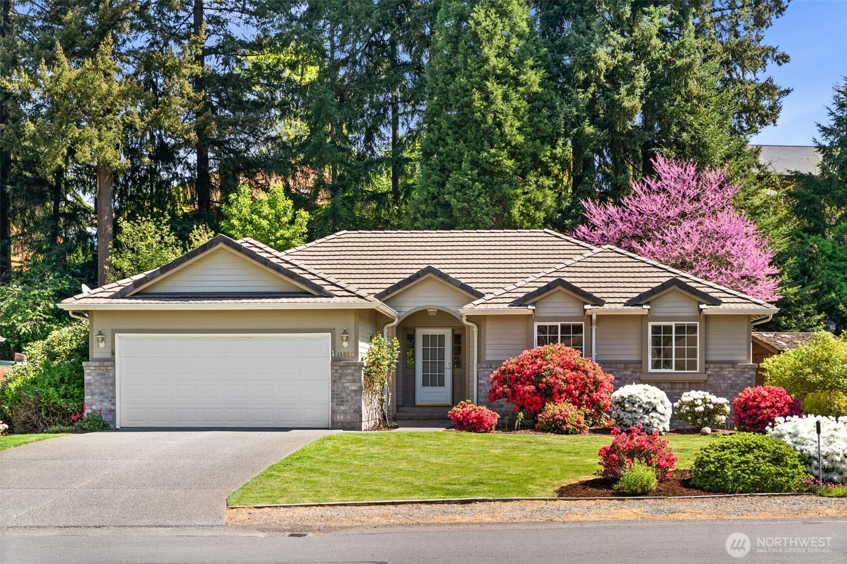 13007 Sunridge Way E, Puyallup, WA 98374