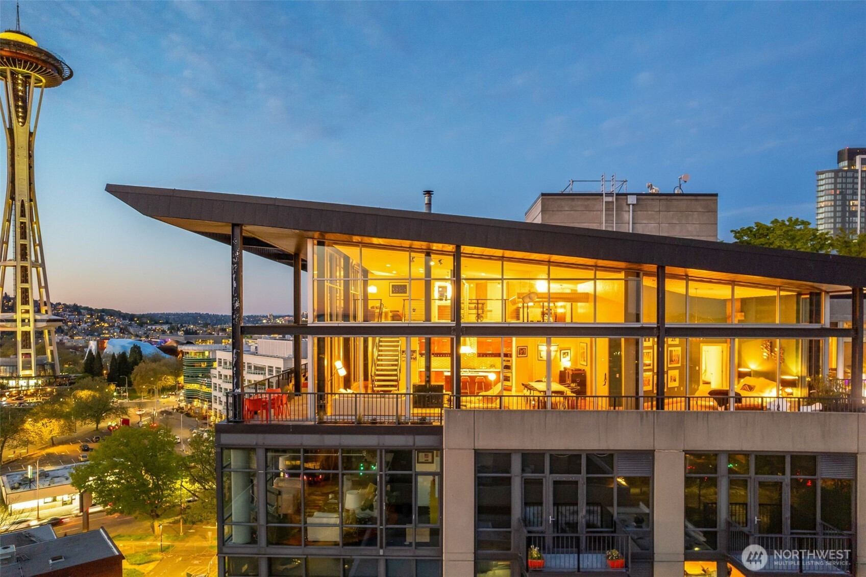 2720 3rd Avenue, Seattle, WA 98121