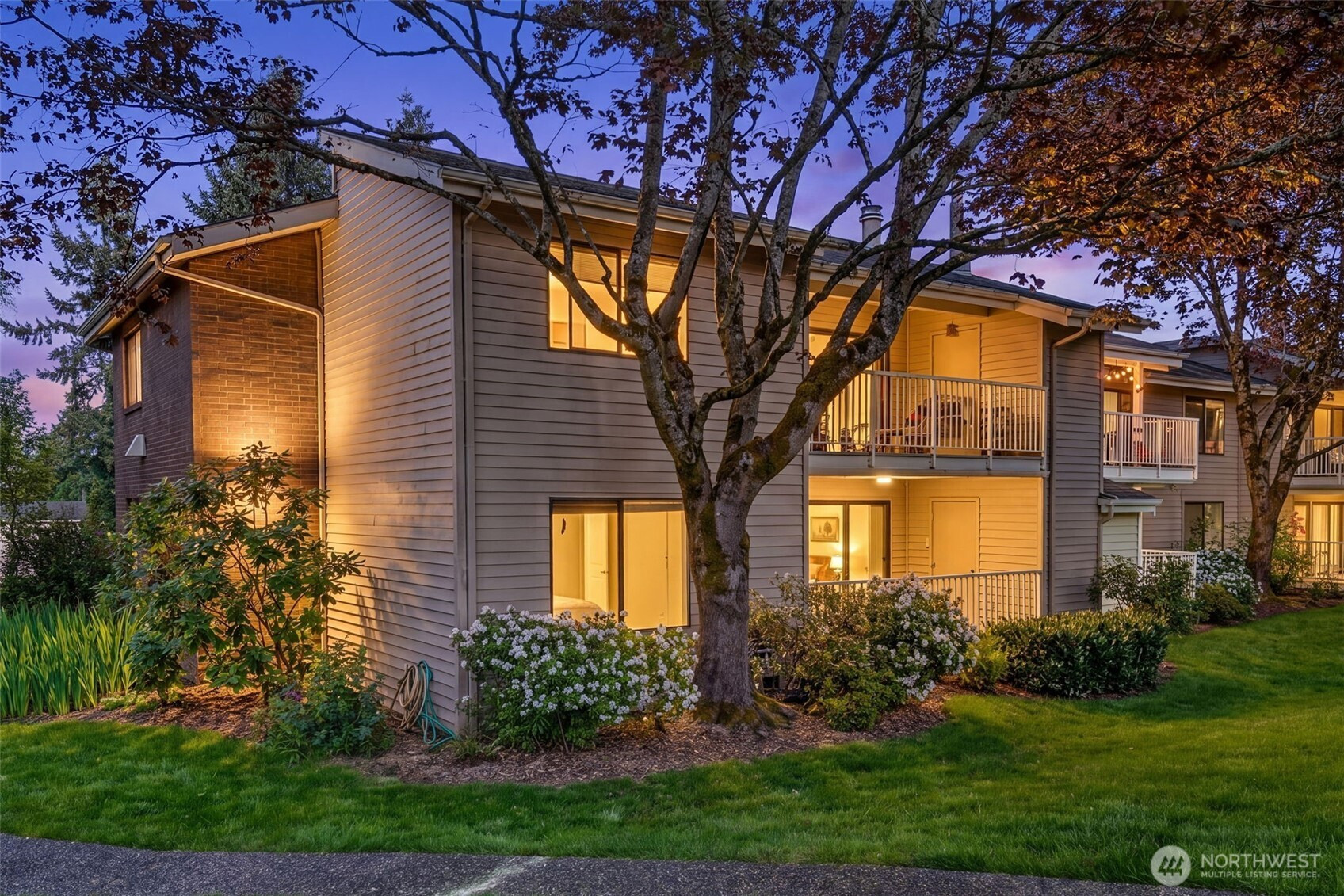 6353 Sand Point Way NE, Seattle, WA 98115