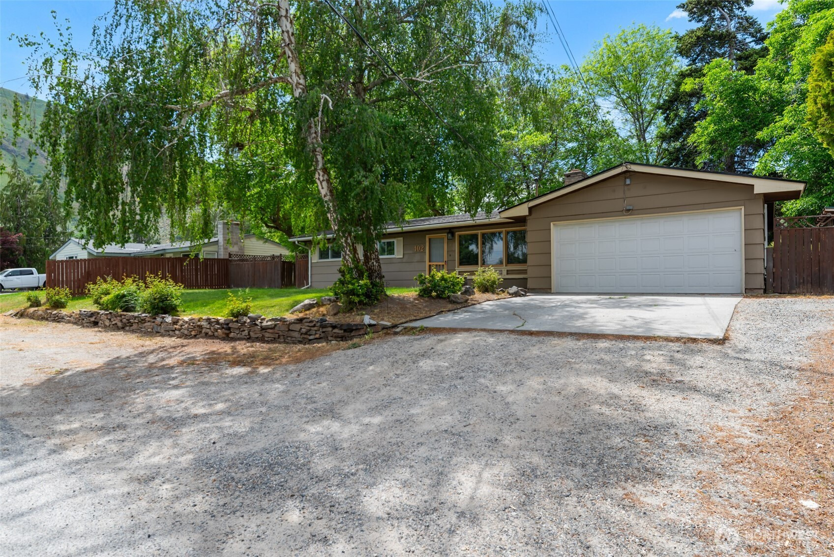 402 Shady Lane, Wenatchee, WA 98801