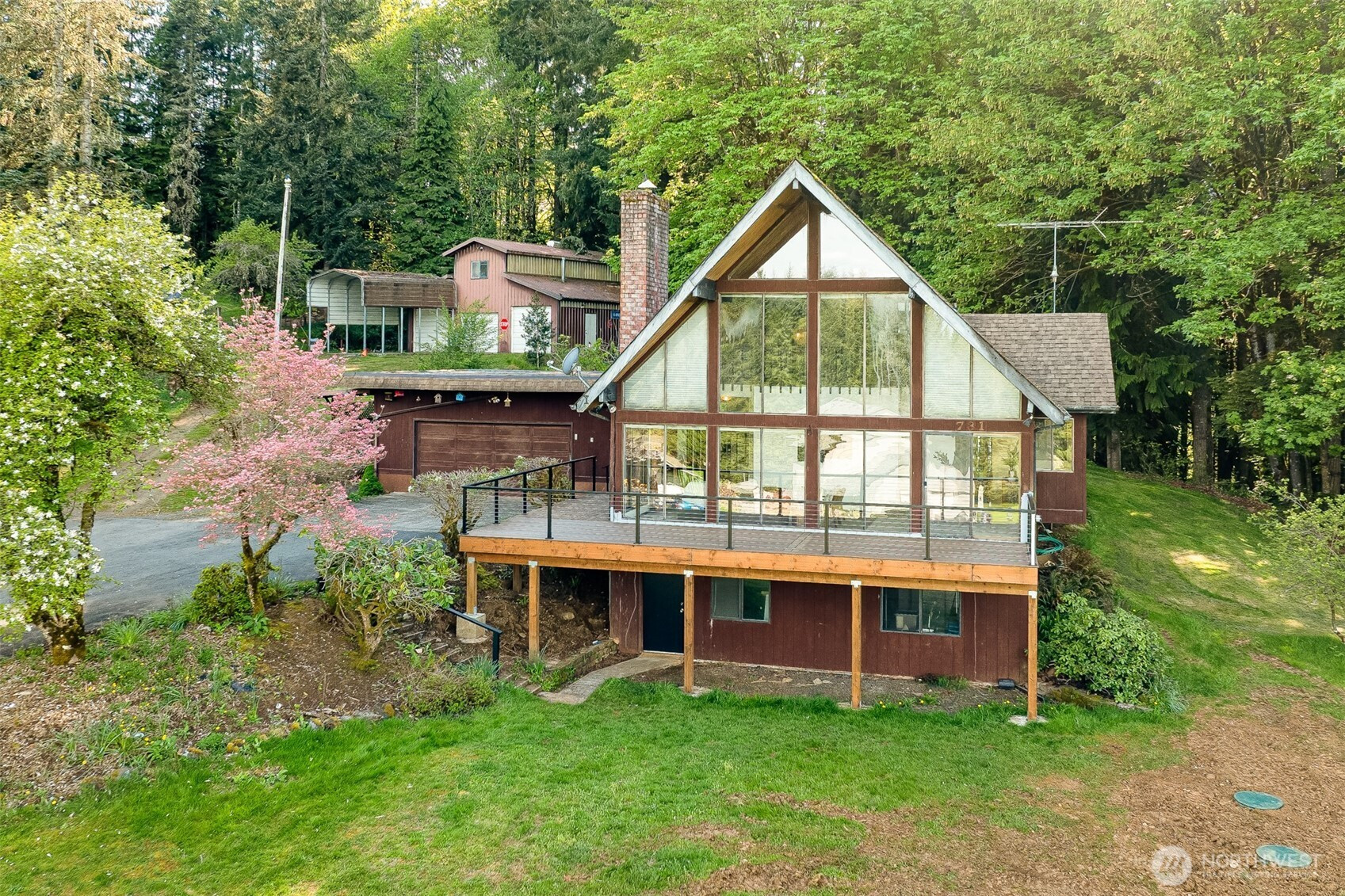 731 Carnine Road, Castle Rock, WA 98611