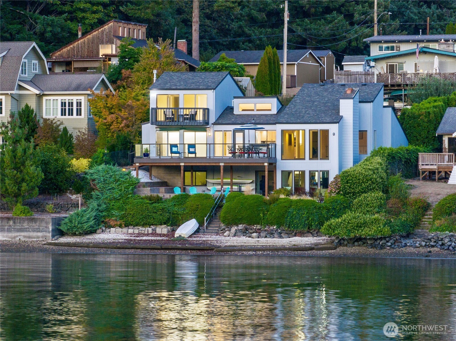 4610 Marine View Place, Bremerton, WA 98312