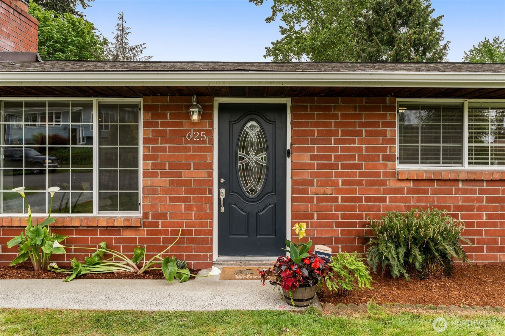 625 SW 127th Street, Seattle, WA 98146