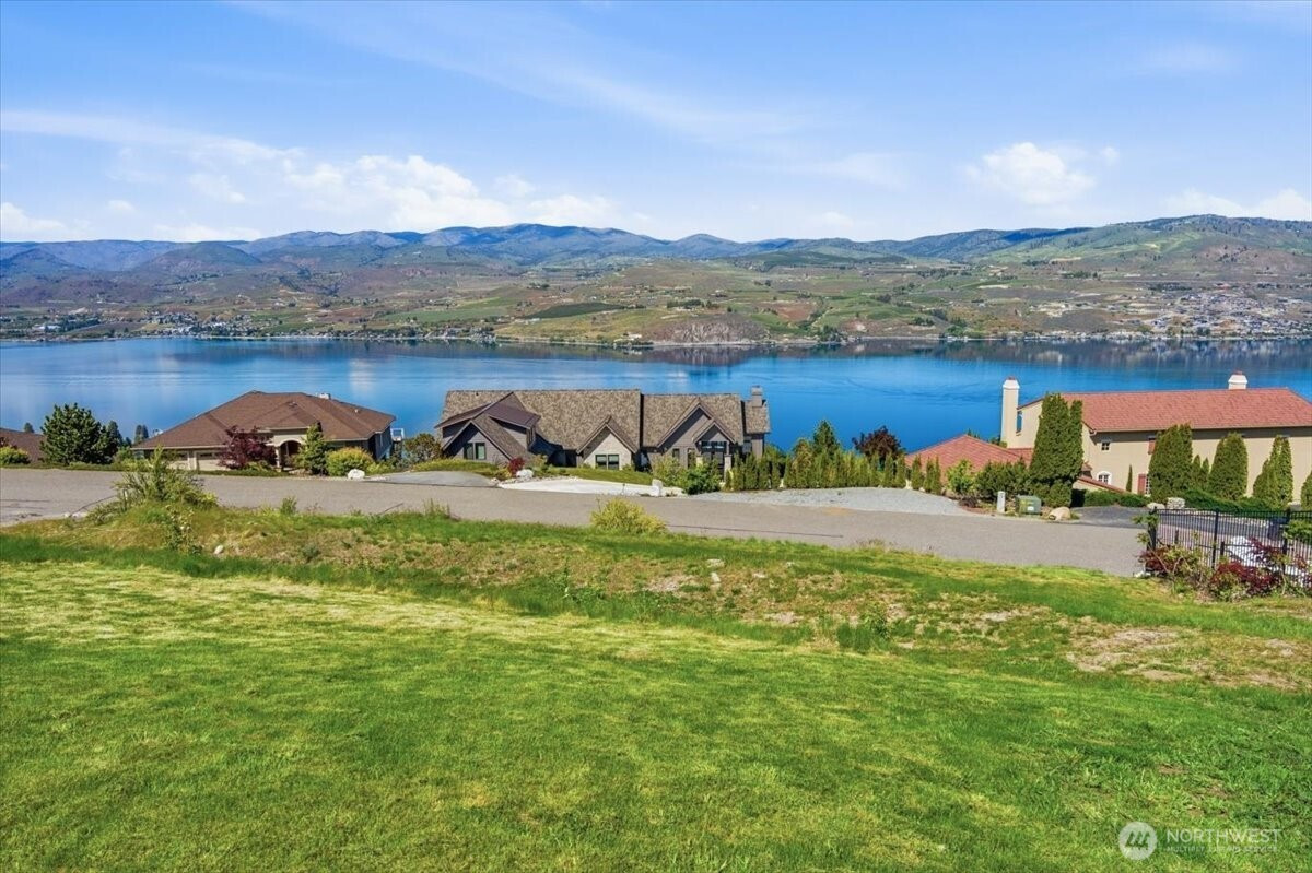 145 Mirabella Drive, Chelan, WA 98816