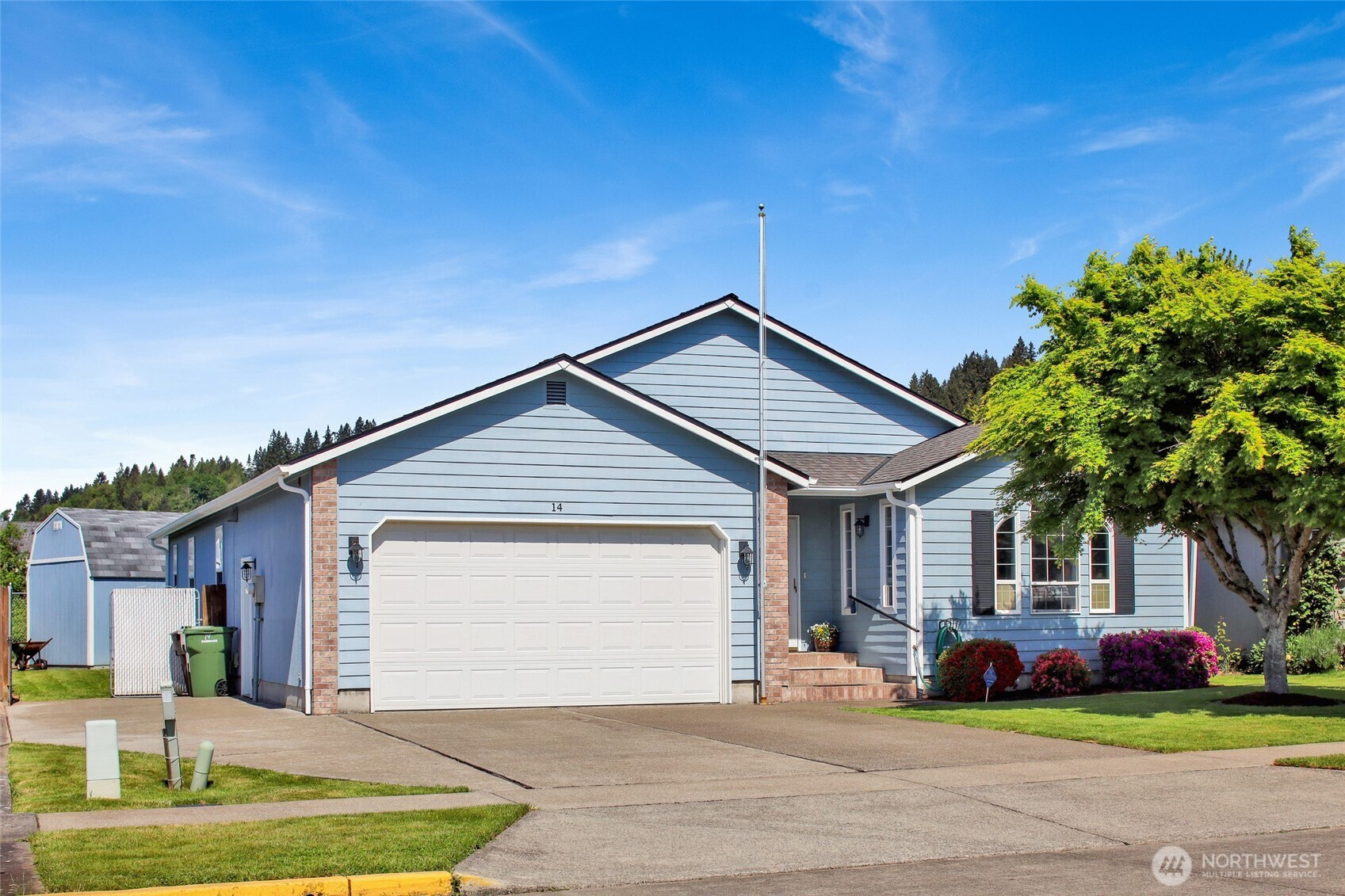 14 Canary Court, Longview, WA 98632