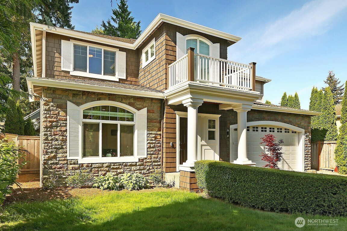 13028 NE 70th Drive, Kirkland, WA 98033