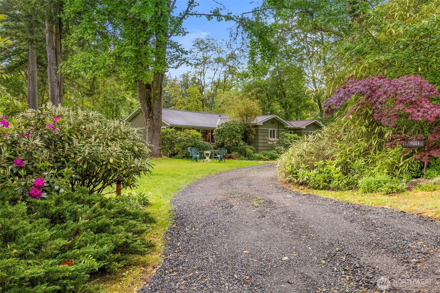 10218 NE Pine Way, Bainbridge Island, WA 98110