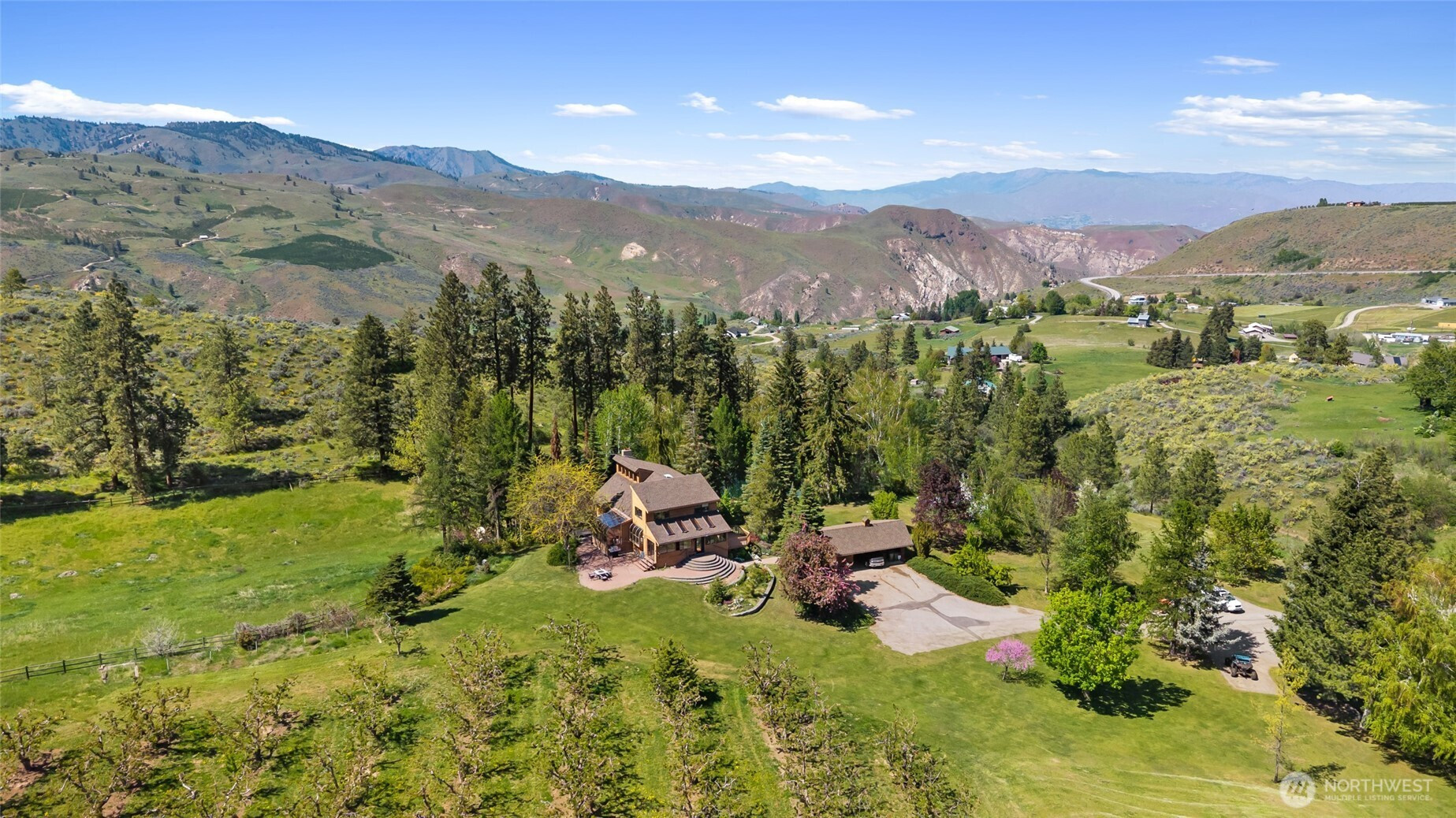 712 Moonlit Lane, Wenatchee, WA 98801