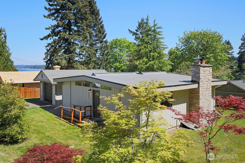 525 Farragut Avenue NE, Port Orchard, WA 98366