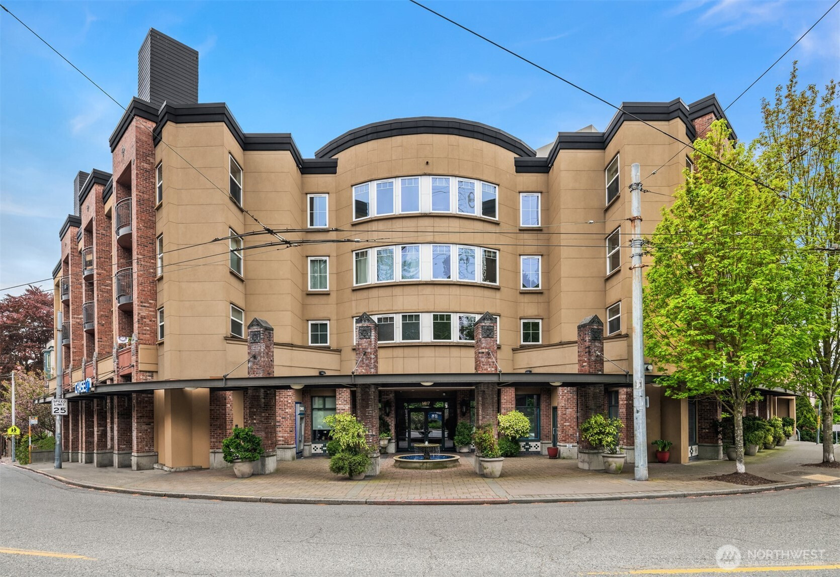 1417 Queen Anne Avenue N, Seattle, WA 98109