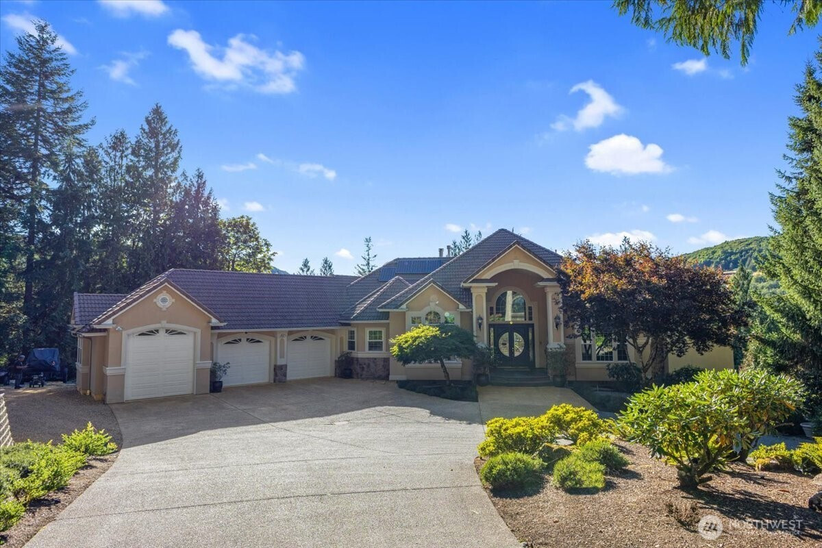 22410 McMurray Shore Drive, Mount Vernon, WA 98274