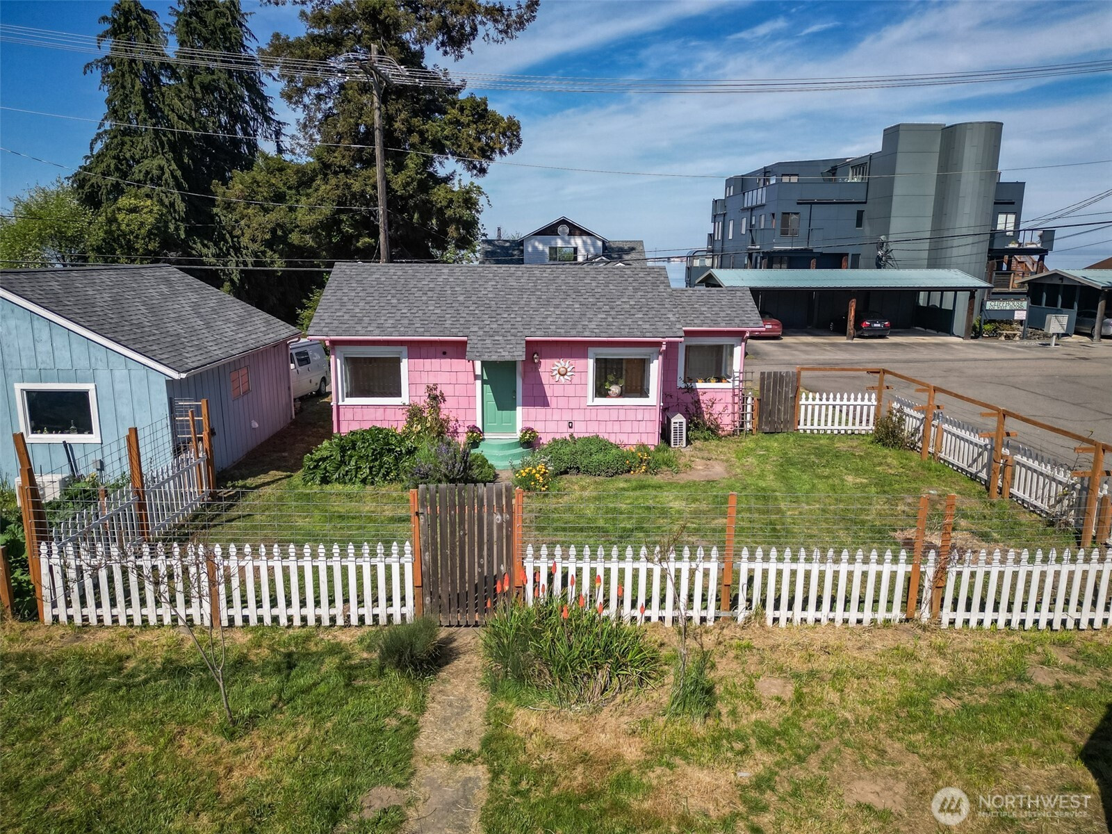 233 W Third Street, Port Angeles, WA 98362
