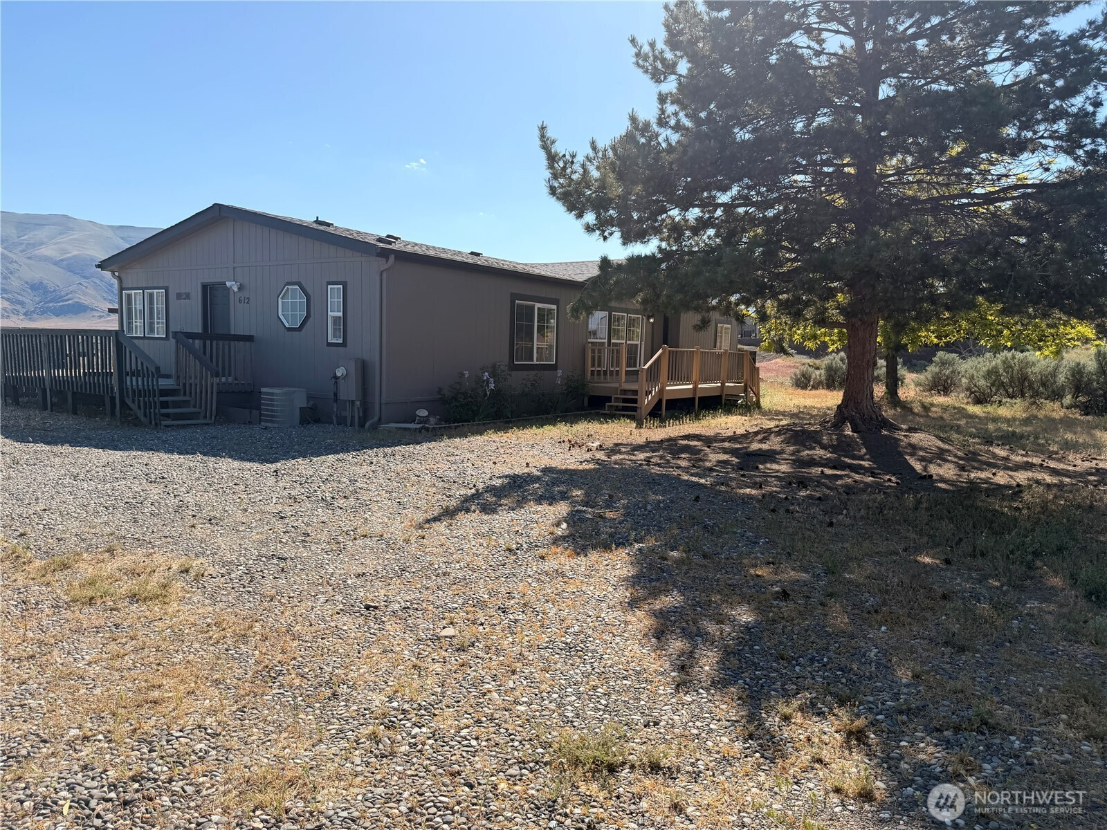 612 Orchard Drive SW, Mattawa, WA 99349