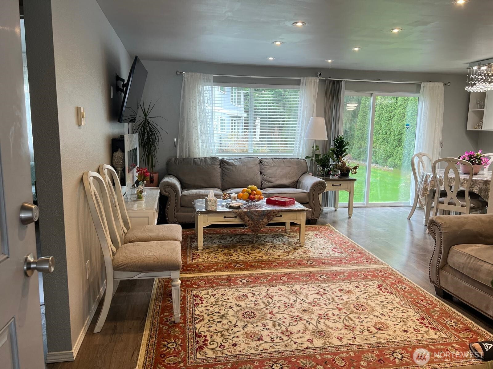 9116 1st Place NE, Lake Stevens, WA 98258