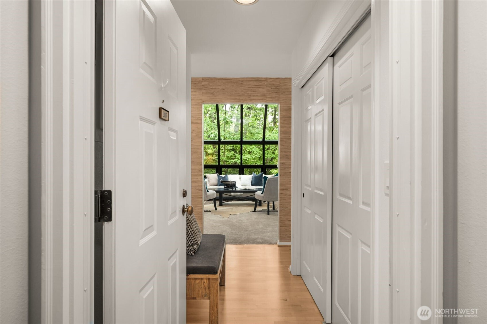 6300 NE Sand Point Way, Seattle, WA 98115