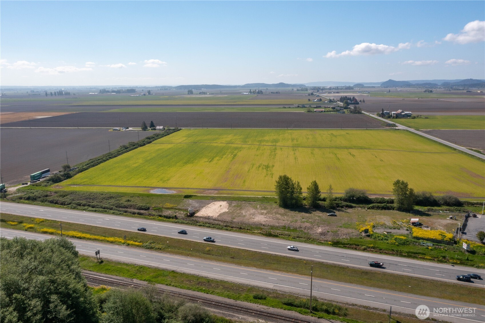1377 Laconner Whitney Road, Mount Vernon, WA 98273