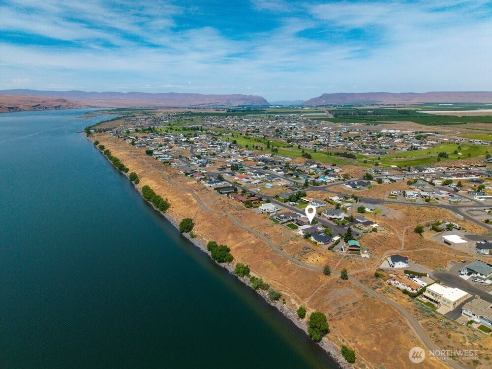 512 SW Island View, Mattawa, WA 99349