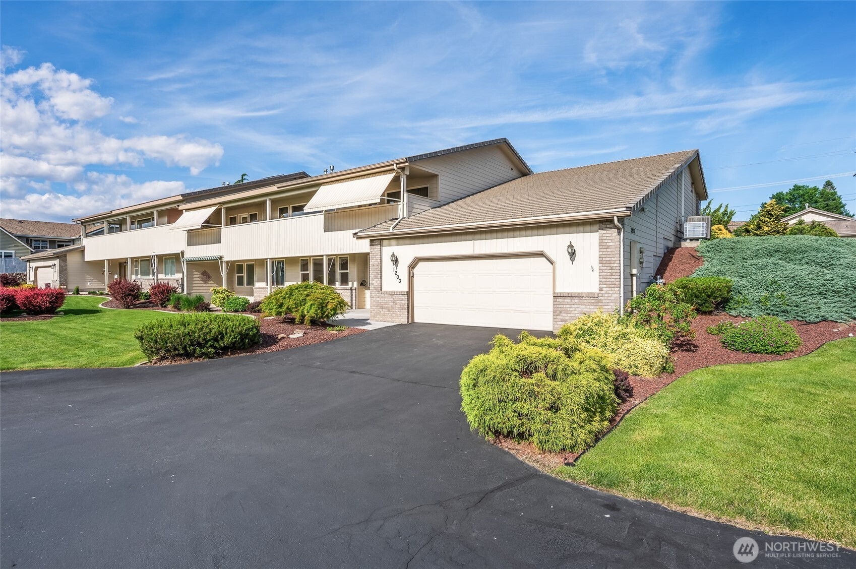 1380 Eastmont Avenue, East Wenatchee, WA 98802