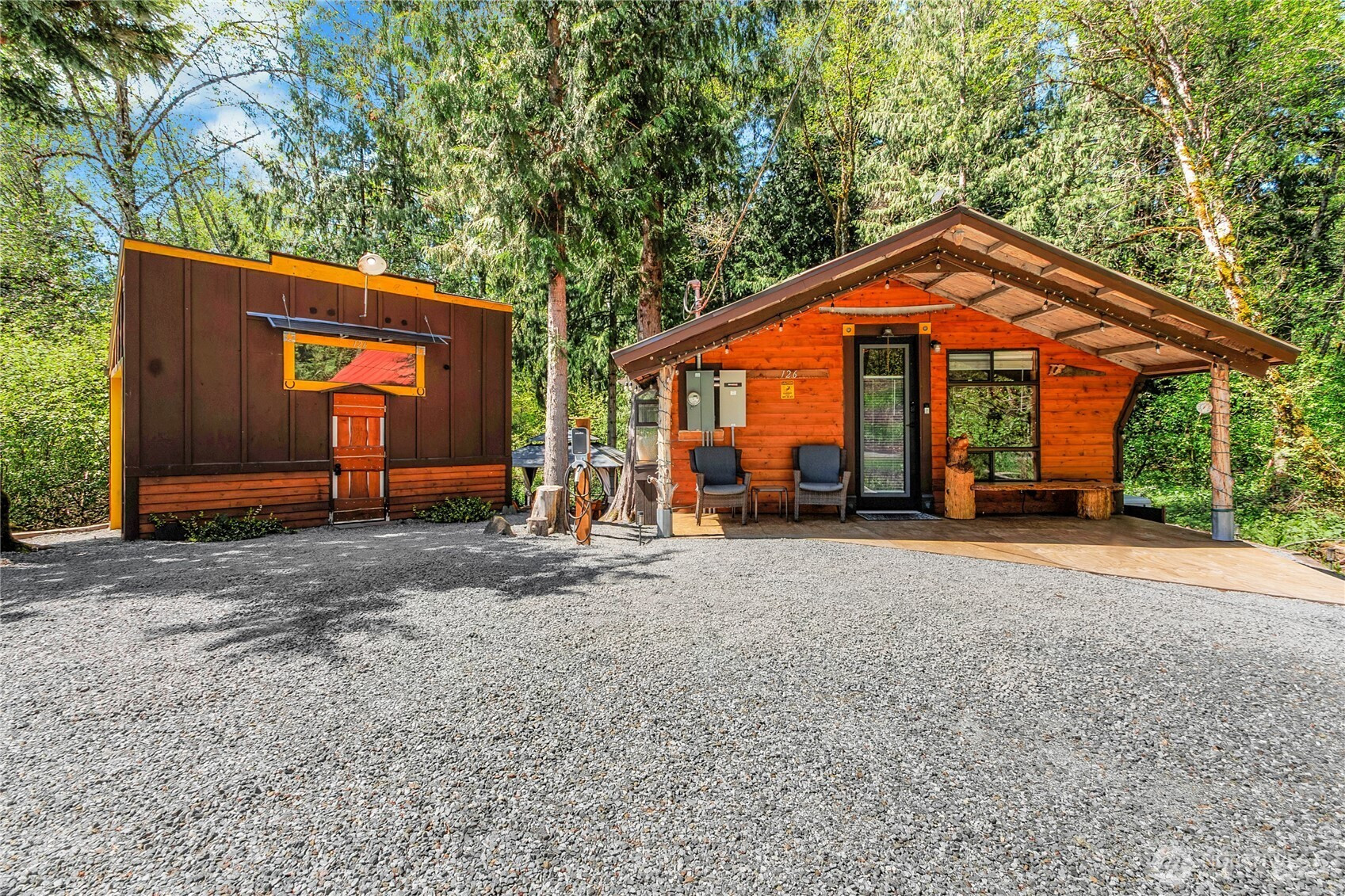 126 Osborn Rd, Ashford, WA 98304