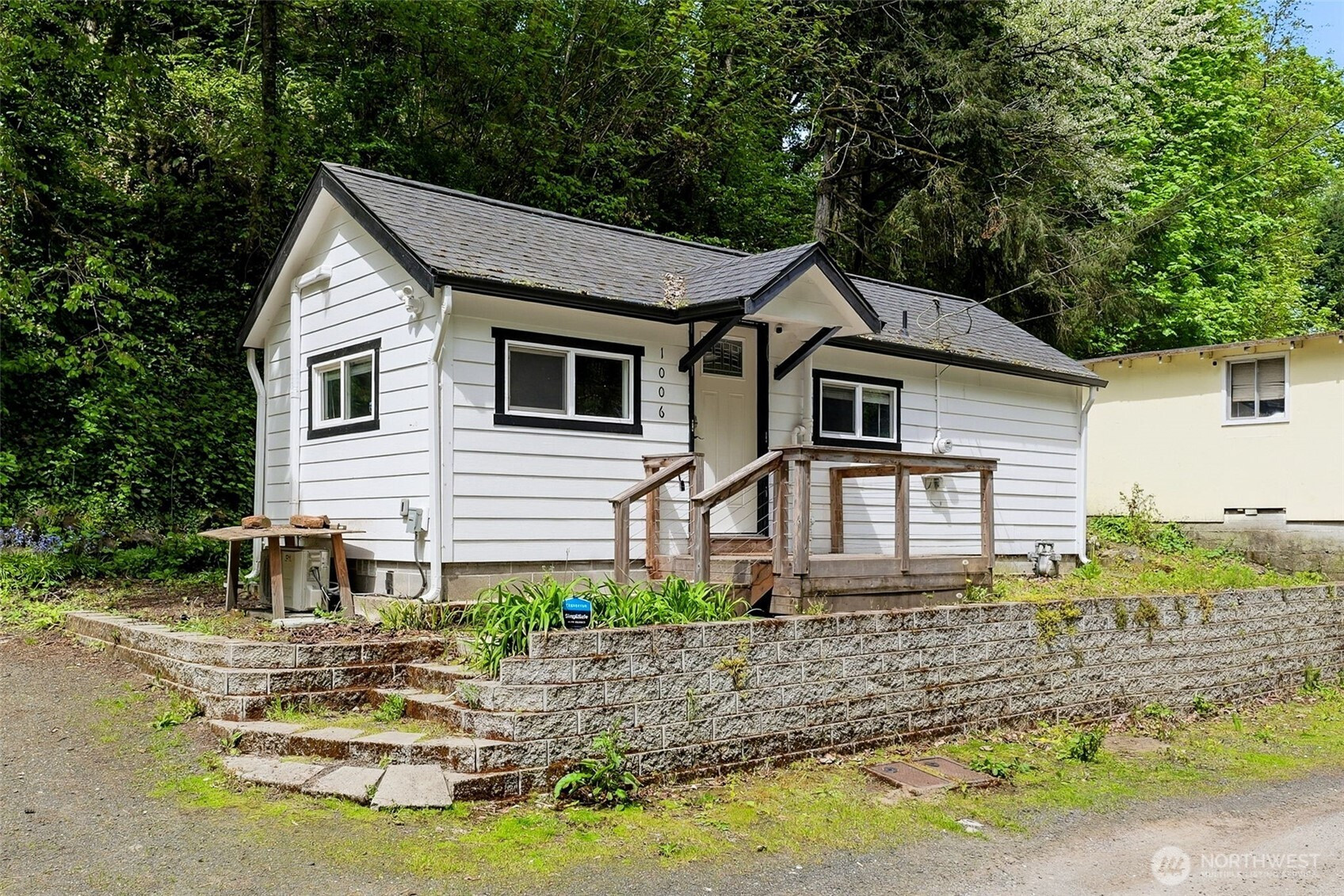 1006 Arnold Avenue E, Port Orchard, WA 98366