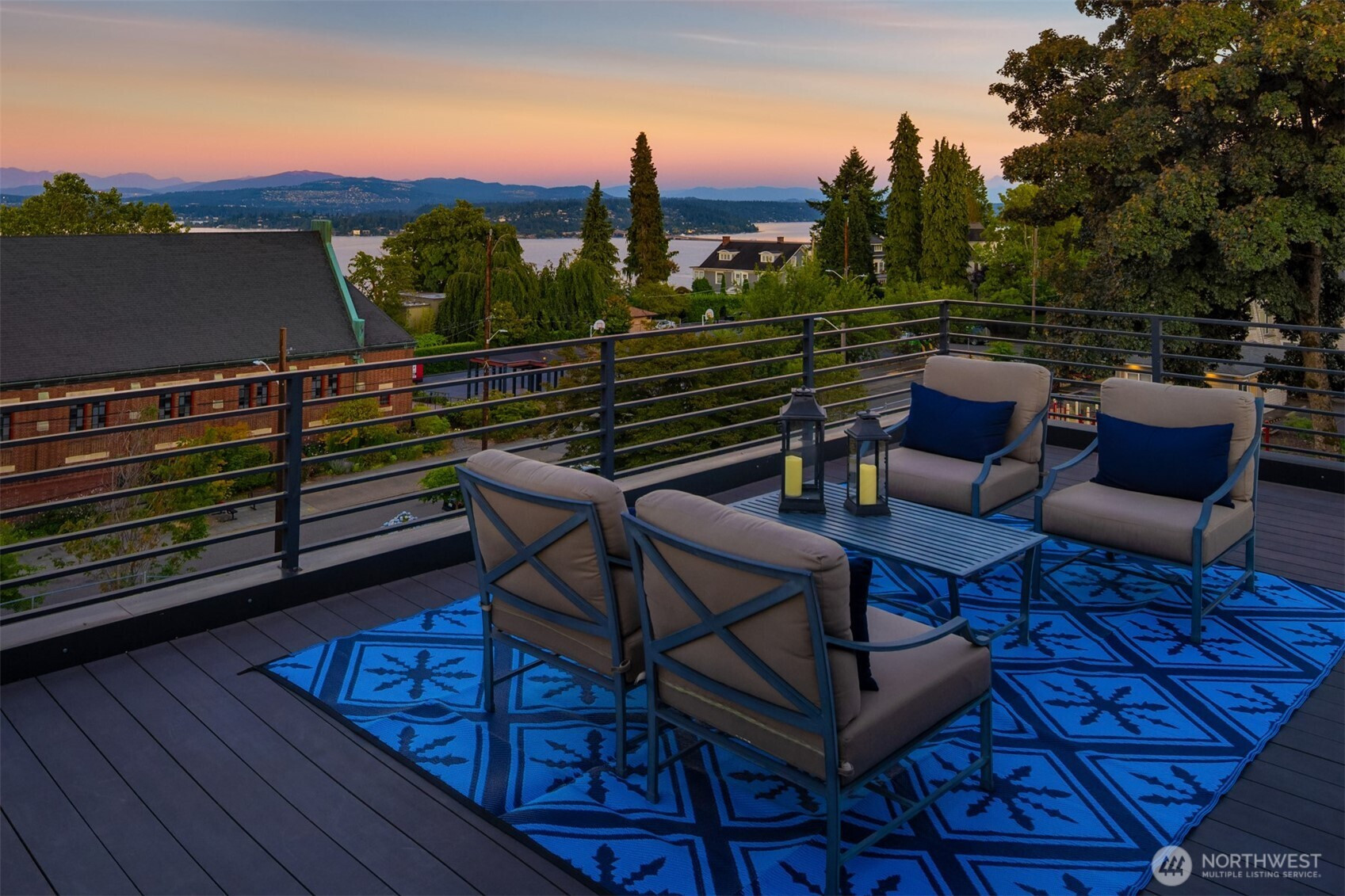 928 34th Avenue, Seattle, WA 98122