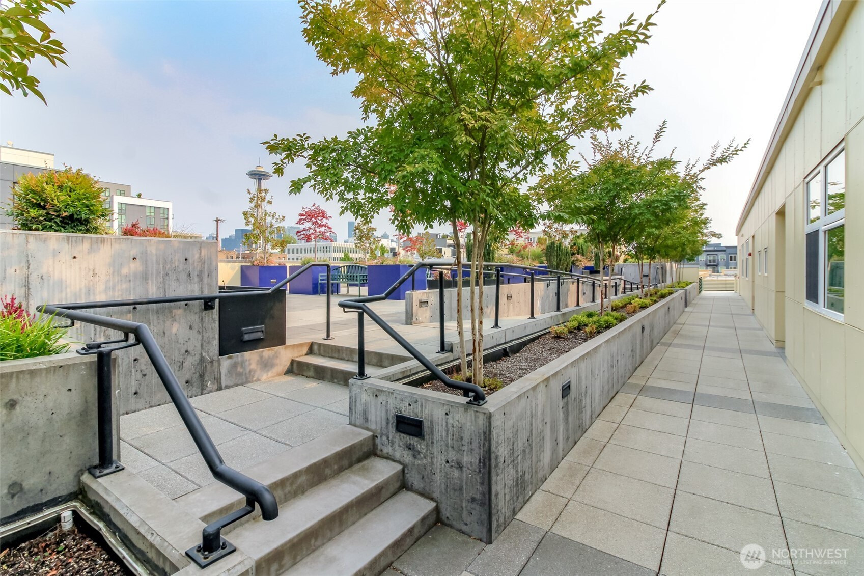 17 W Mercer Street, Seattle, WA 98119