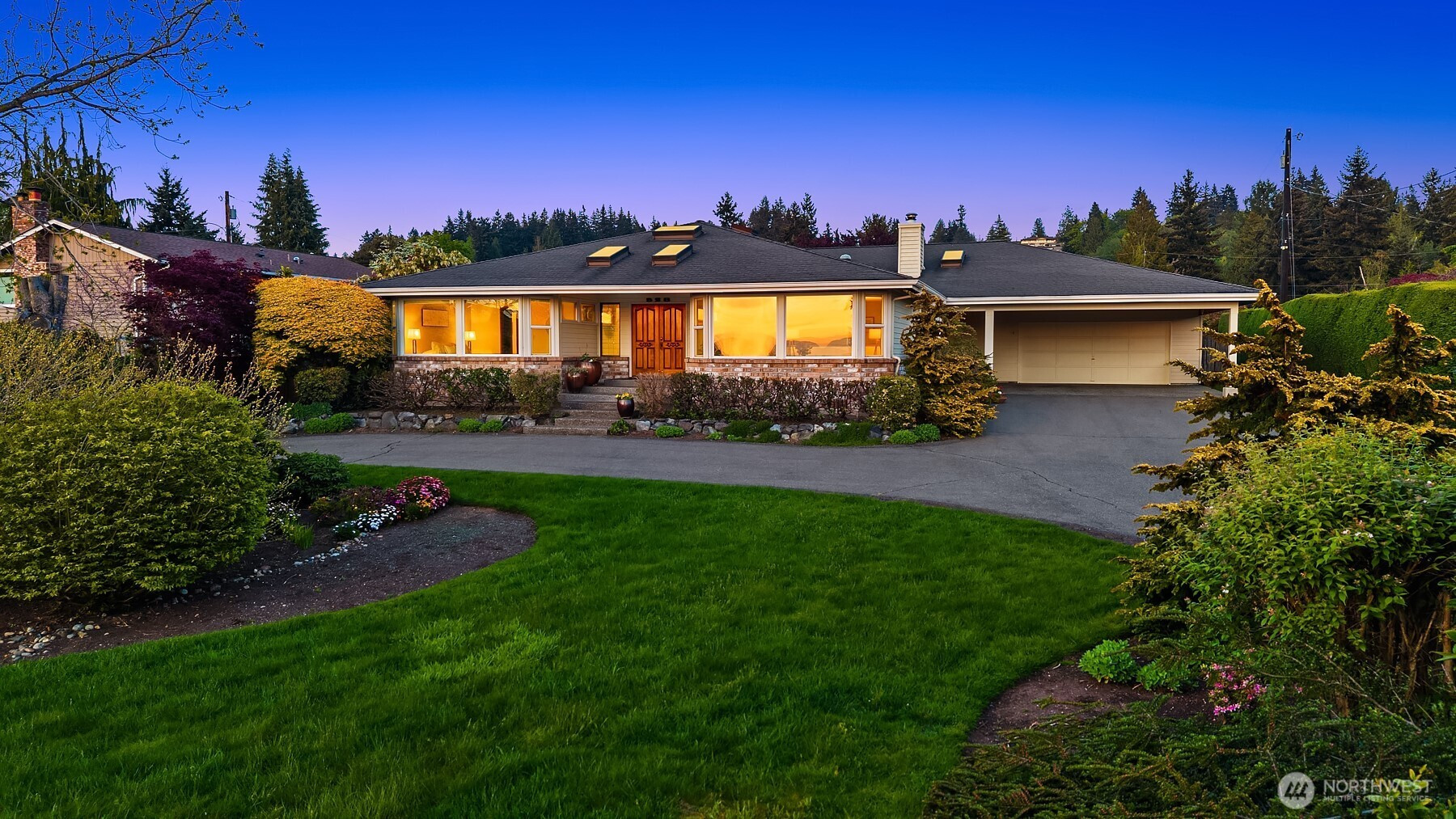 928 Mountain Lane, Edmonds, WA 98020