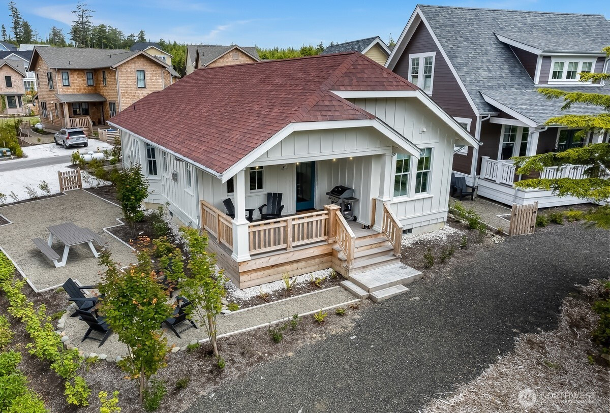 40 Cedar Run Loop, Pacific Beach, WA 98571