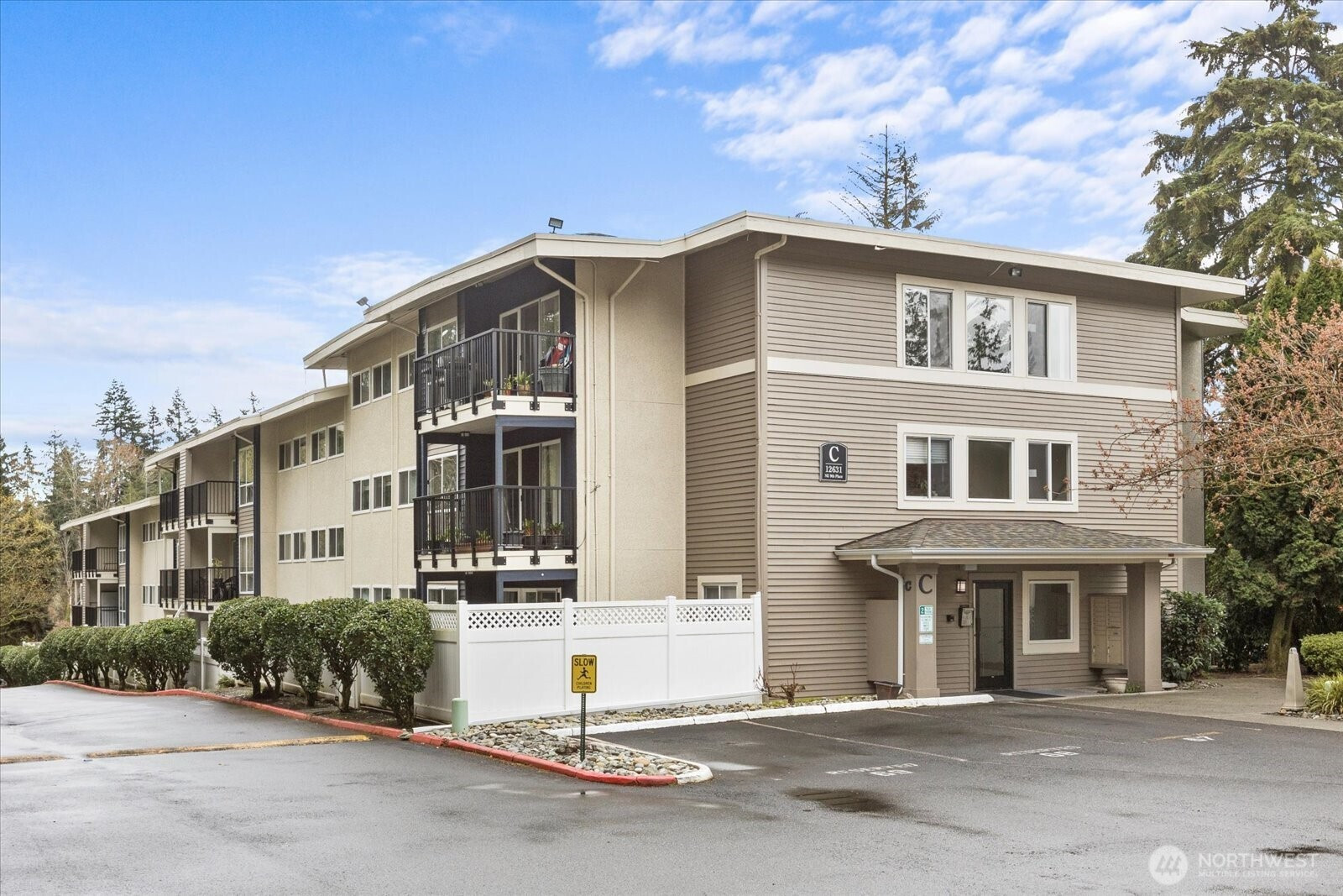 12631 NE 9th Place, Bellevue, WA 98005