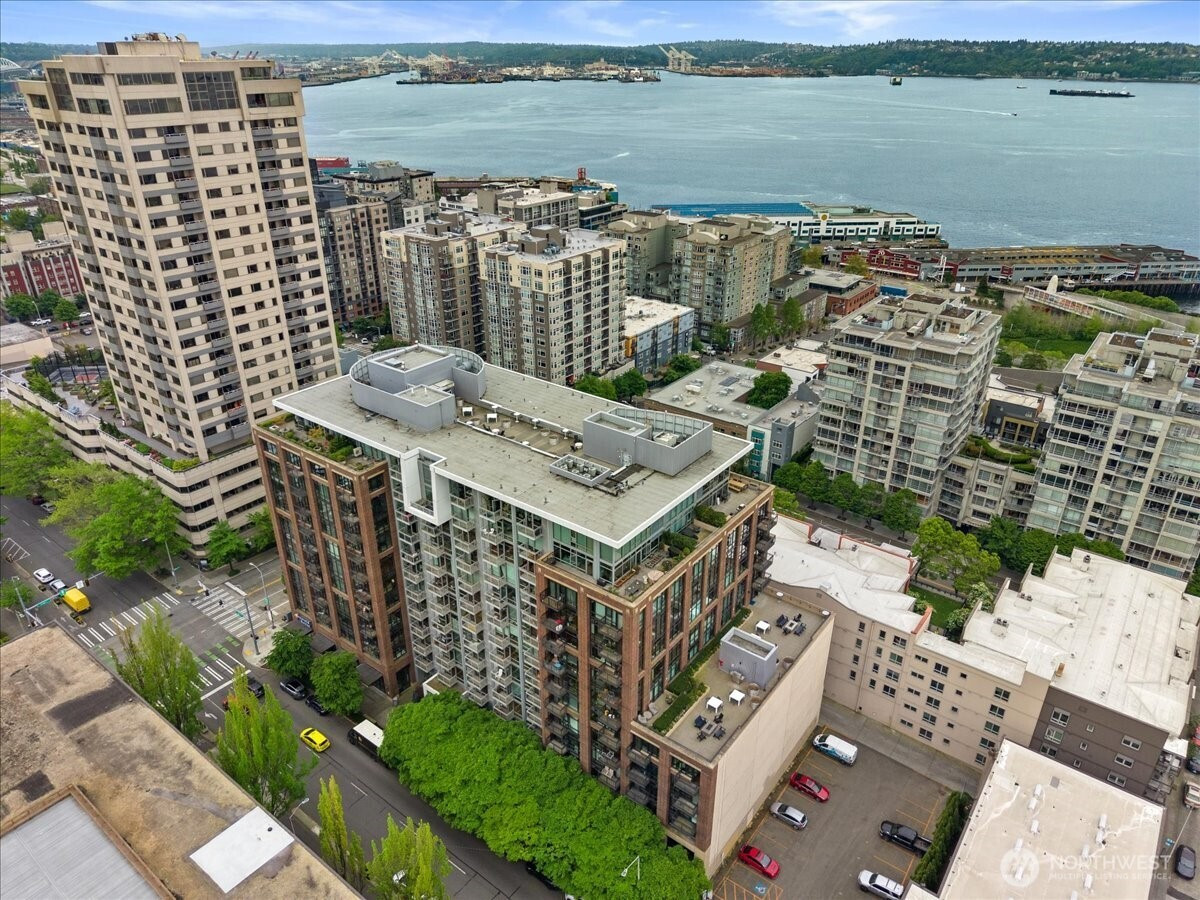 2911 2nd Avenue, Seattle, WA 98121
