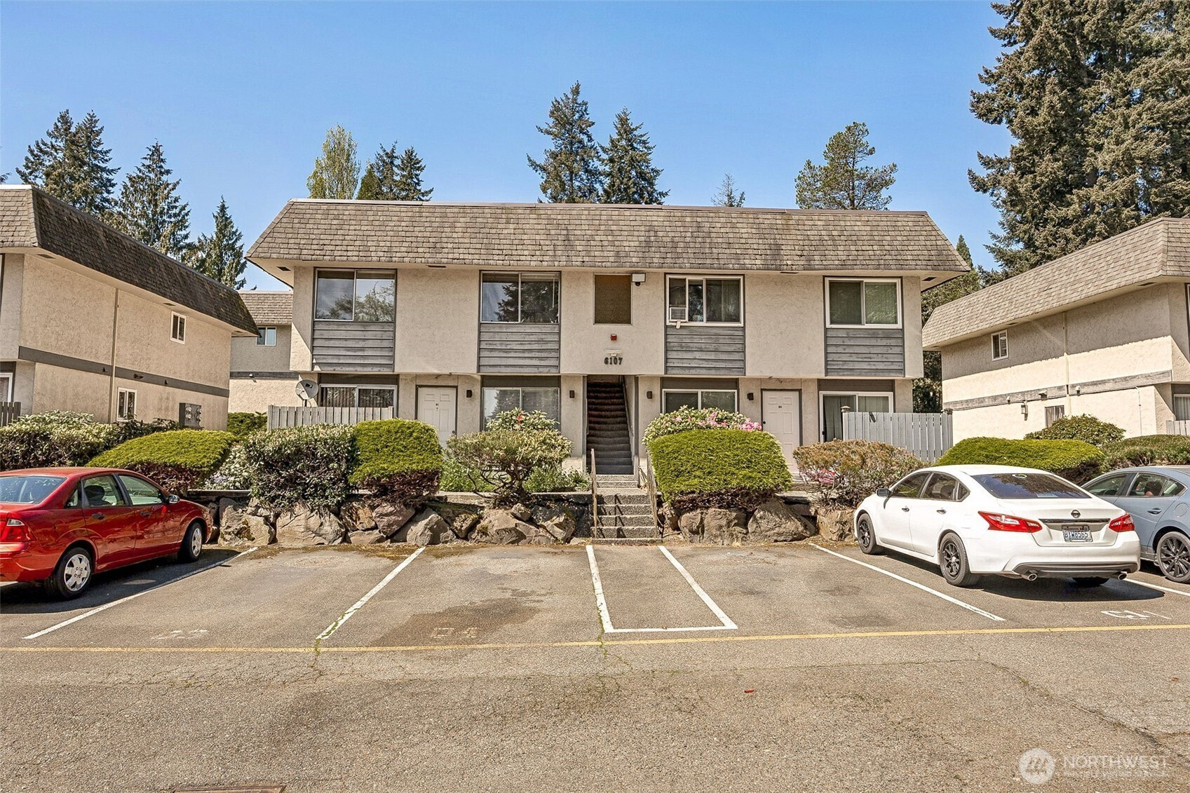 6107 204th Street SW, Lynnwood, WA 98036