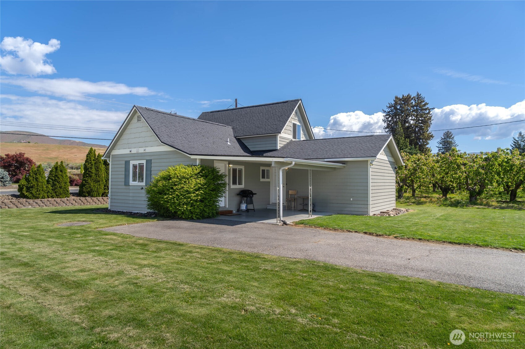 25 Sun Valley Drive, Wenatchee, WA 98801