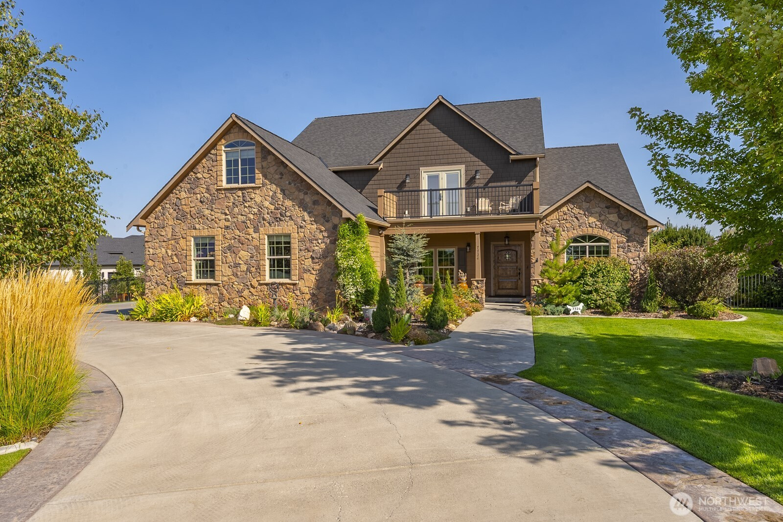 7724 Dune Lake Road SE, Moses Lake, WA 98837
