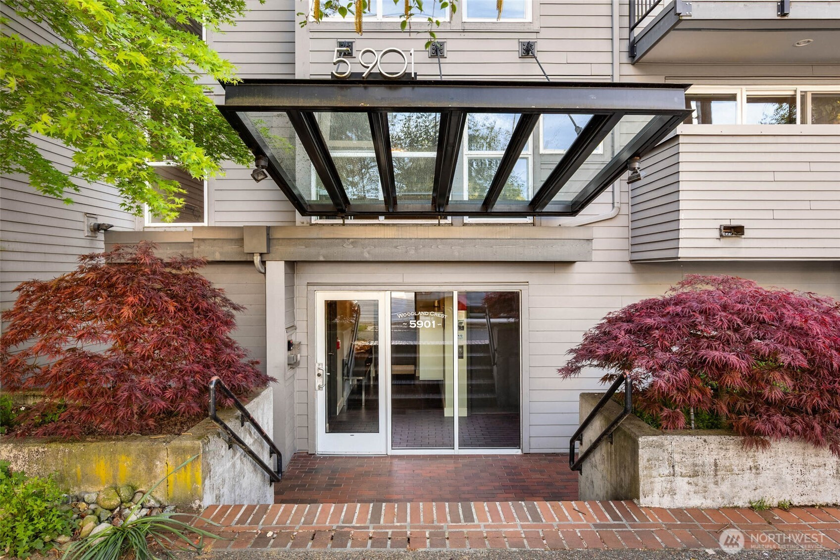 5901 Phinney Avenue N, Seattle, WA 98103