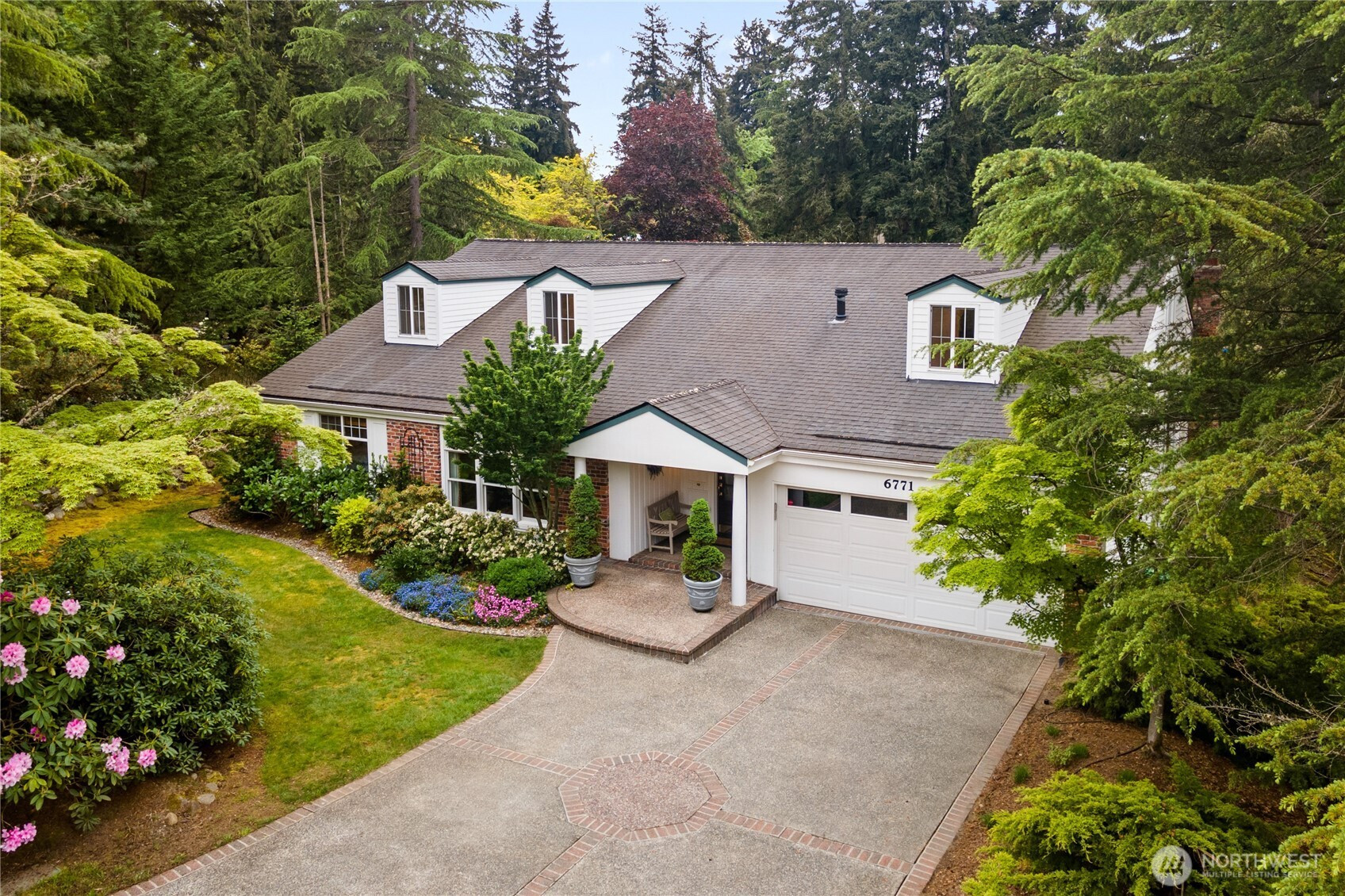 6771 81st Avenue SE, Mercer Island, WA 98040