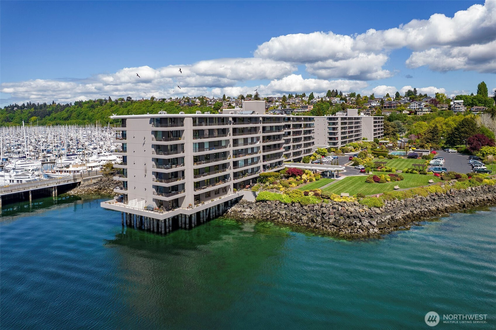 6535 Seaview Avenue NW, Seattle, WA 98117