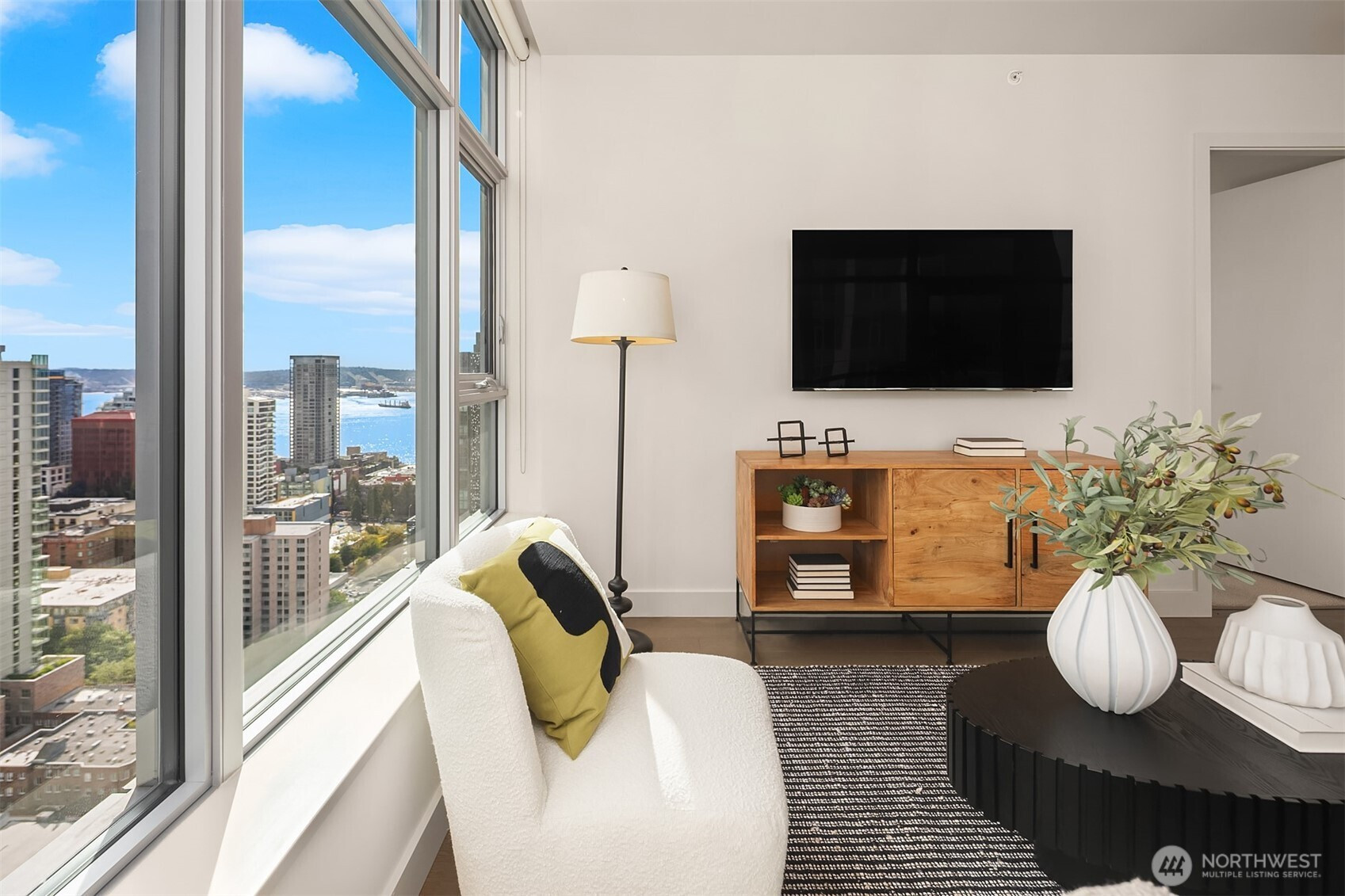 583 Battery Street, Seattle, WA 98121