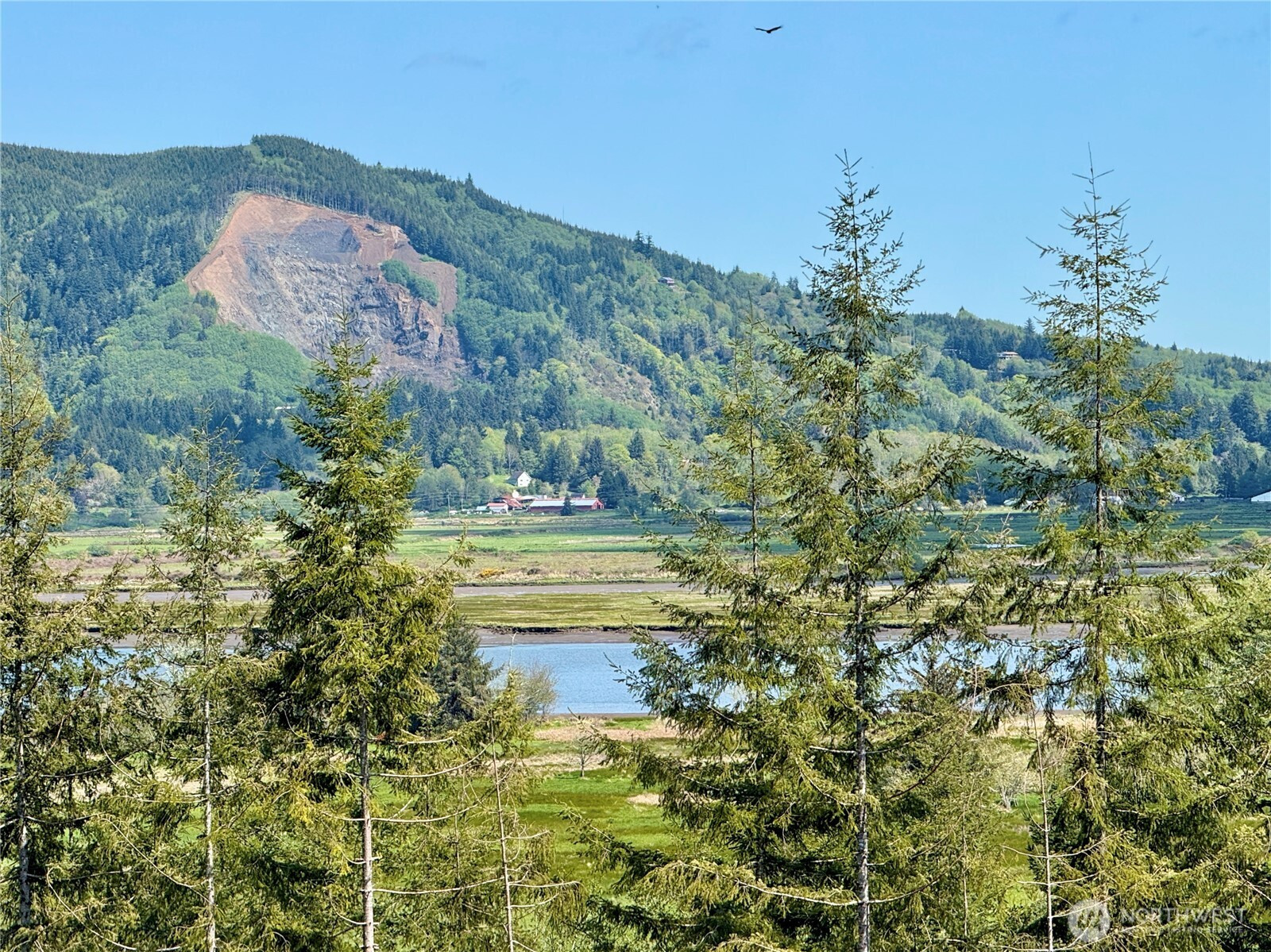 8468 Us Highway 101, South Bend, WA 98586