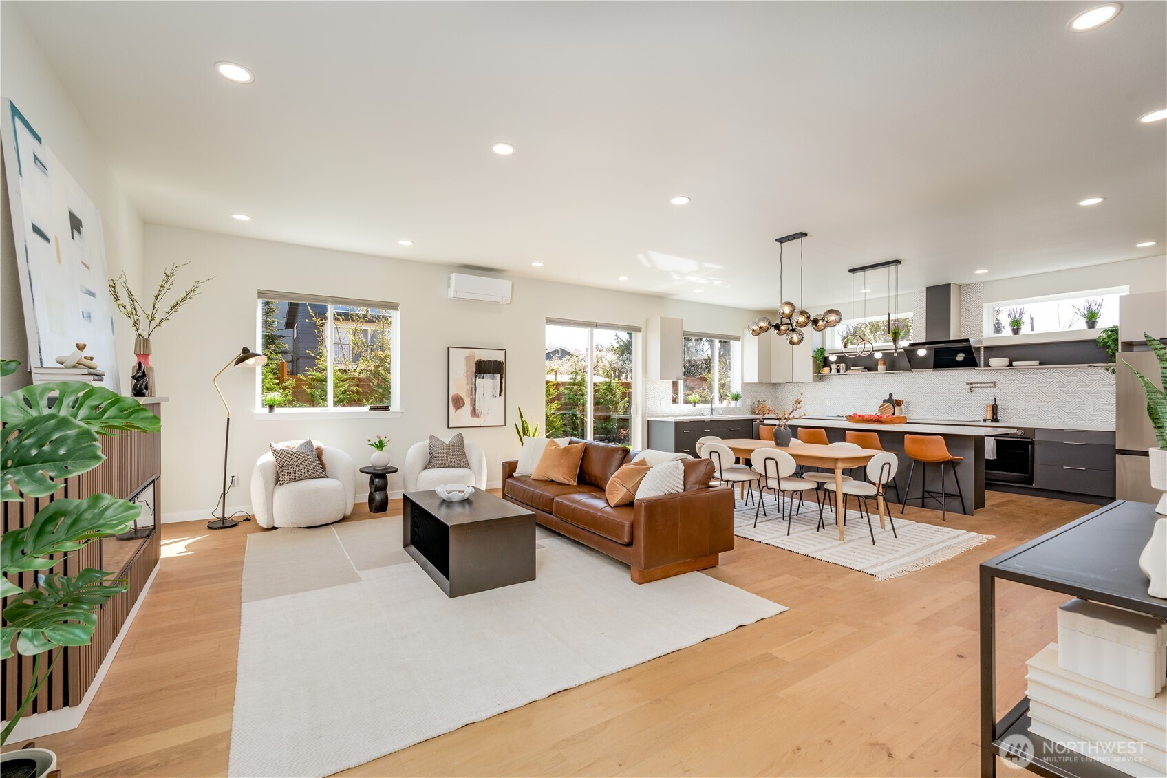 5114 15th Avenue S, Seattle, WA 98108
