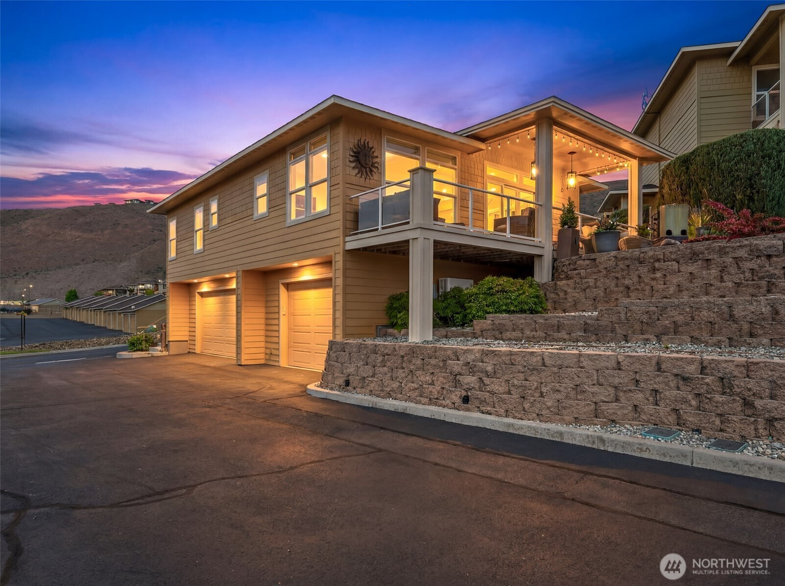 9119 Seahawk Lane NW, Quincy, WA 98848