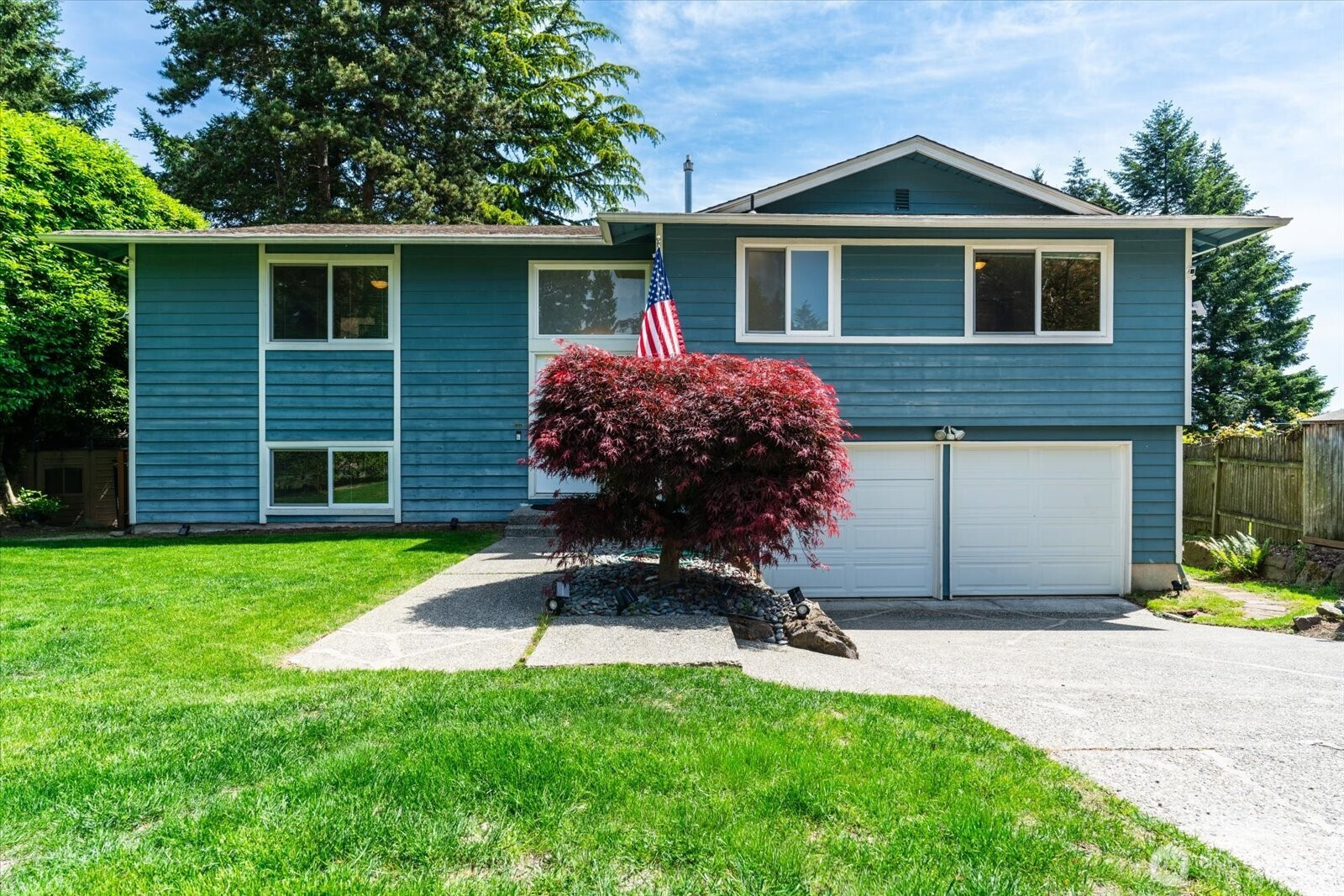 9236 NE 136 Place, Kirkland, WA 98034