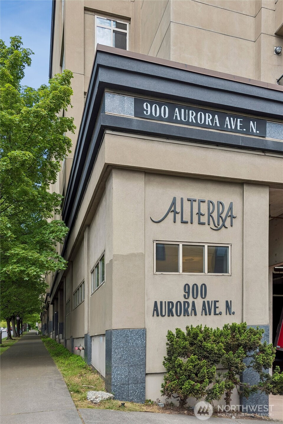 900 Aurora Ave, Seattle, WA 98109
