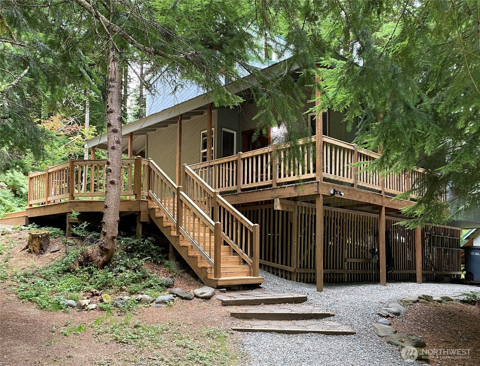 16726 Mountain Side Drive E, Greenwater, WA 98022