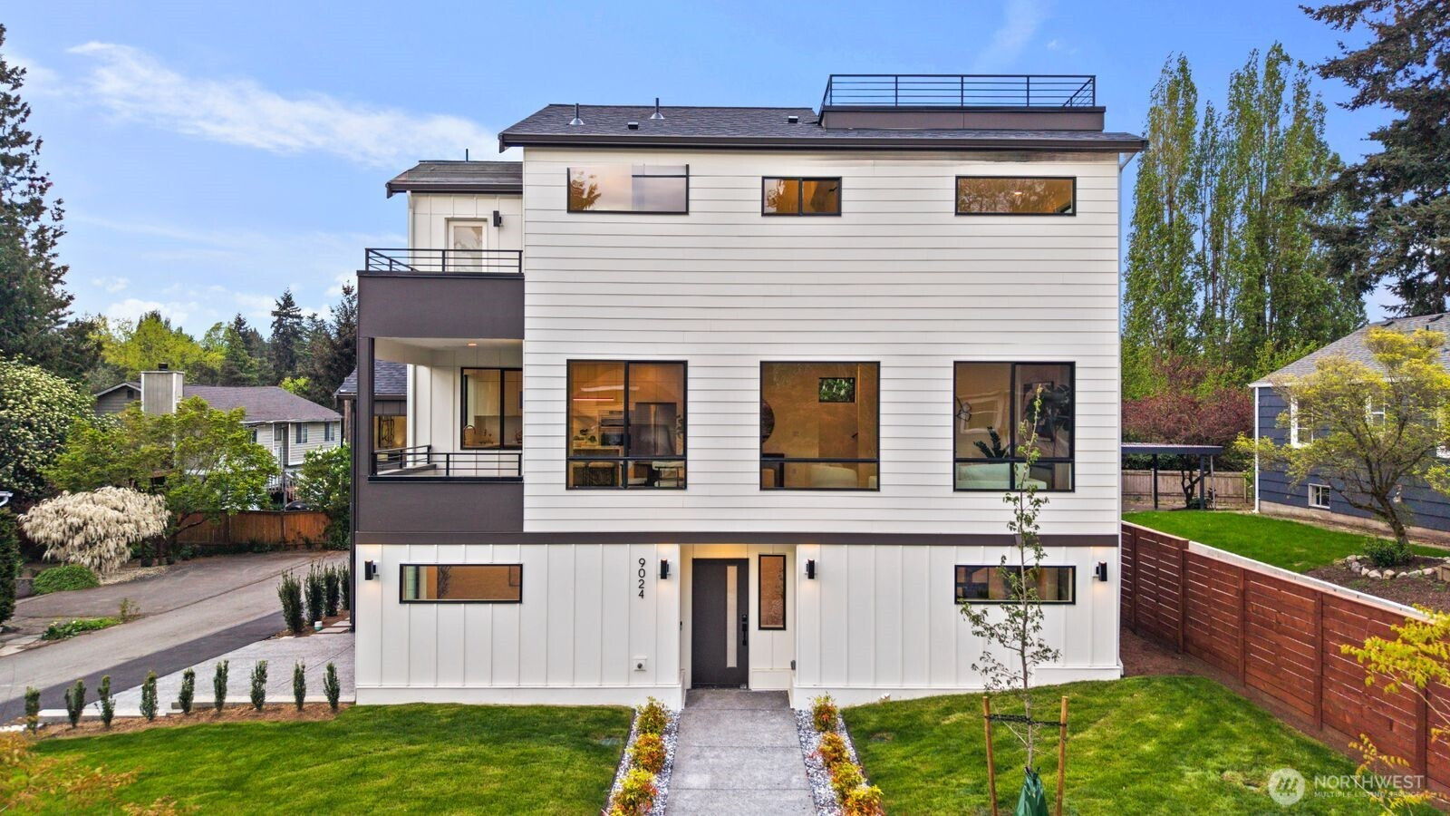9024 Corliss Avenue N, Seattle, WA 98103