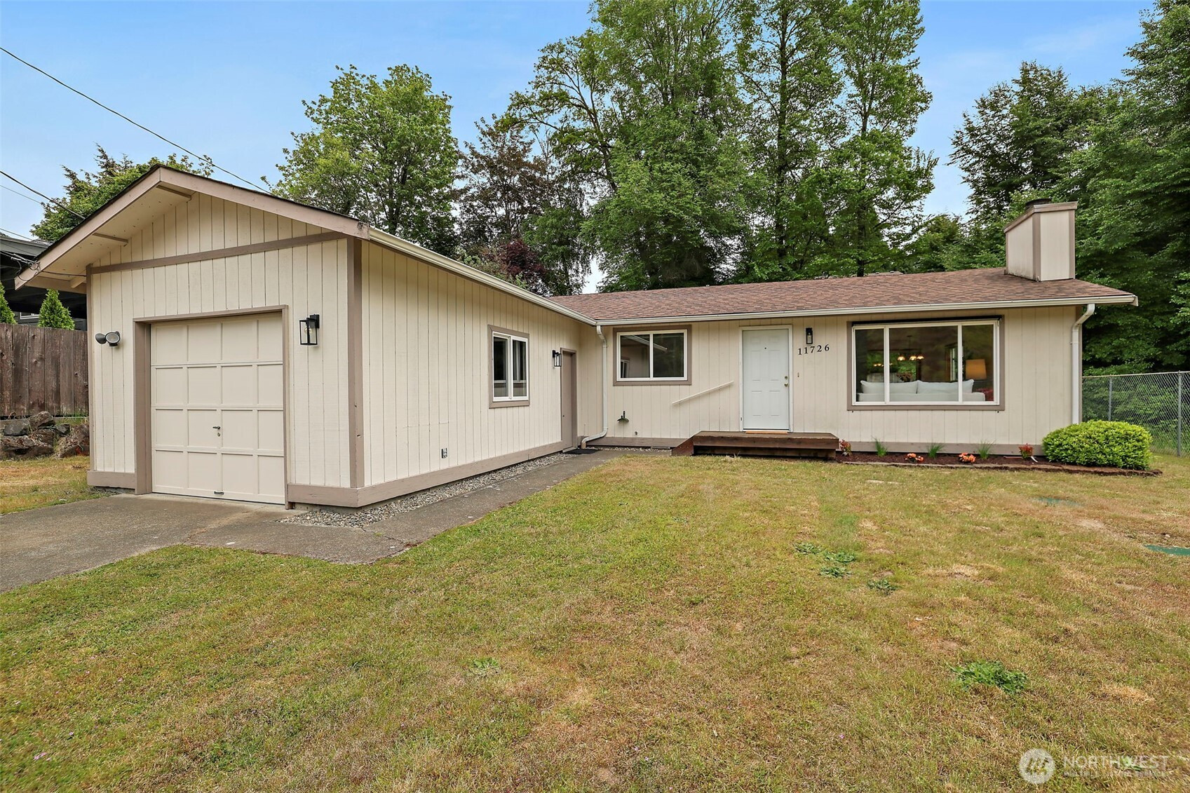 11726 8th Avenue S, Burien, WA 98168