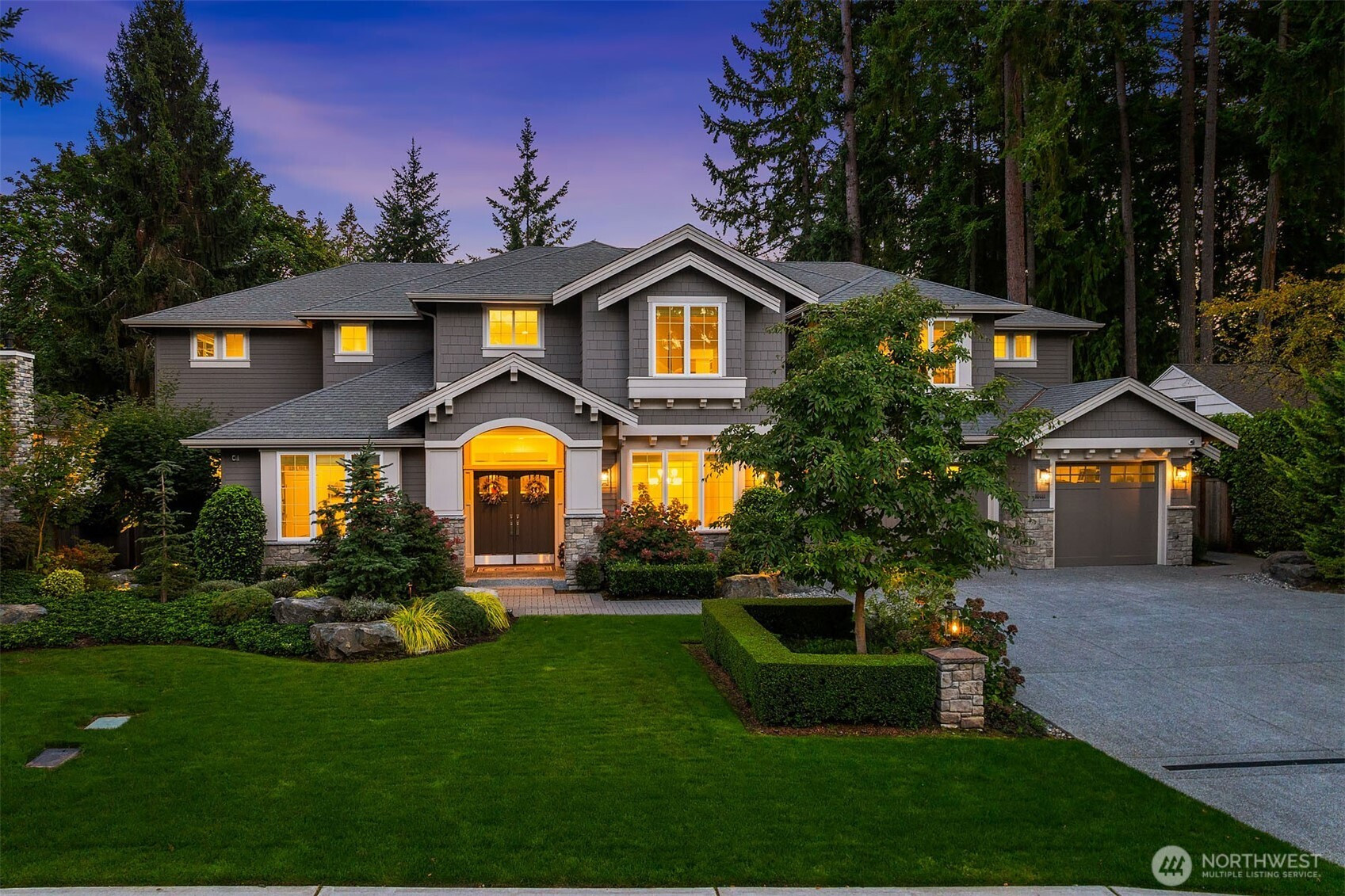 10461 SE 23rd Street, Bellevue, WA 98004