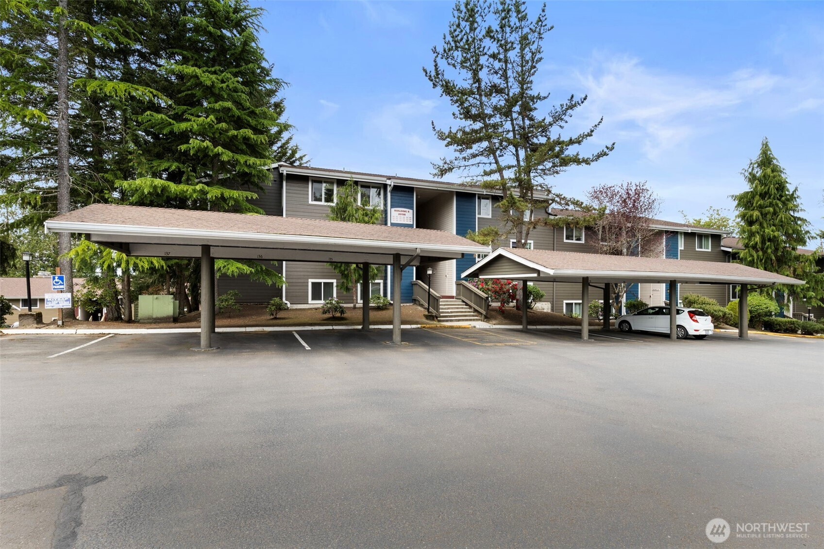 20198 Vikings Crest Loop NE, Poulsbo, WA 98370