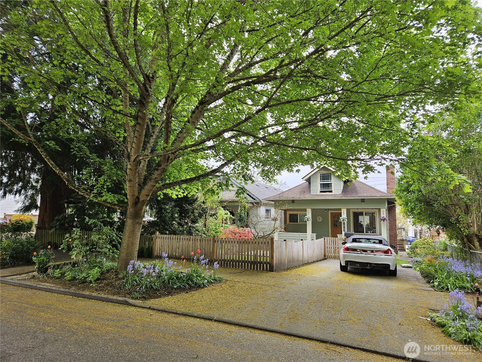 2615 47th Avenue SW, Seattle, WA 98116