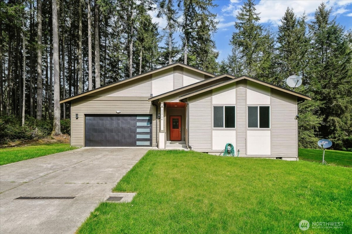 11714 Lake Place, Anderson Island, WA 98303